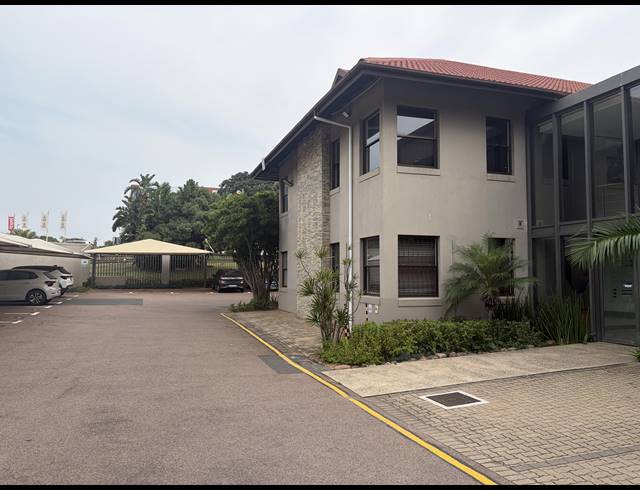 216.60M² BUSINESS TO LET IN GLENASHLEY